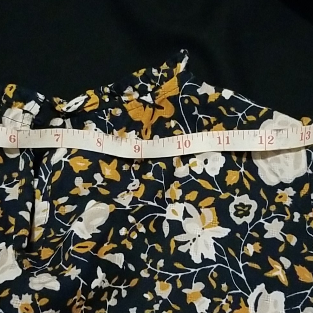 Universal Threads midi floral dress Pioneer Style - Picture 7 of 8